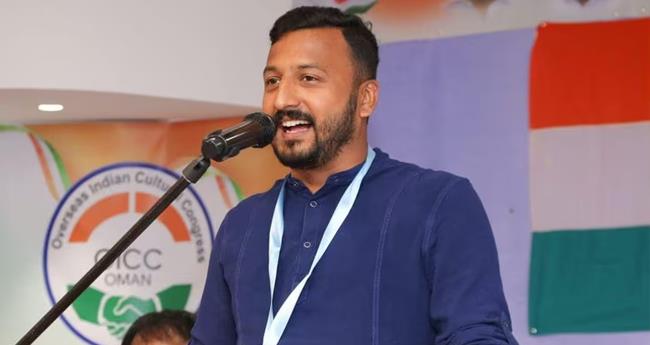 ക​ര്‍​ണ​ന്‍ മ​ര​ണം വ​രെ ദു​ര്യോ​ധ​ന പ​ക്ഷ​ത്താ​യി​രു​ന്ന​ല്ലോ; ദി​വ്യ​യ്ക്കെ​തി​രേ വി​മ​ര്‍​ശ​ന​വു​മാ​യി രാ​ഹു​ൽ മാ​ങ്കൂ​ട്ട​ത്തി​ൽ