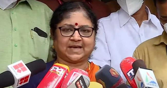 സ്വ​കാ​ര്യ സ​ര്‍​വ​ക​ലാ​ശാ​ല അ​നി​വാ​ര്യം; കാ​ല​ത്തി​ന് അ​നു​സ​രി​ച്ച് മാ​റാ​തെ പ​റ്റി​ല്ലെ​ന്ന് മ​ന്ത്രി ബി​ന്ദു