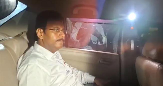 കോൽക്കത്ത  ആ​ര്‍​ജി ക​ര്‍ ആ​ശു​പ​ത്രി​യി​ലെ മു​ന്‍ പ്രി​ന്‍​സി​പ്പ​ലി​നെ ഐ​എം​എ സ​സ്‌​പെ​ന്‍​ഡ് ചെ​യ്തു