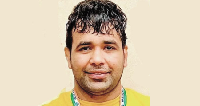 റഫറിയെ കൈയേറ്റം ചെയ്തു; ഗുസ്തി താരത്തിനു വി​​​​​​​​​ല​​​​​​​​​ക്ക്