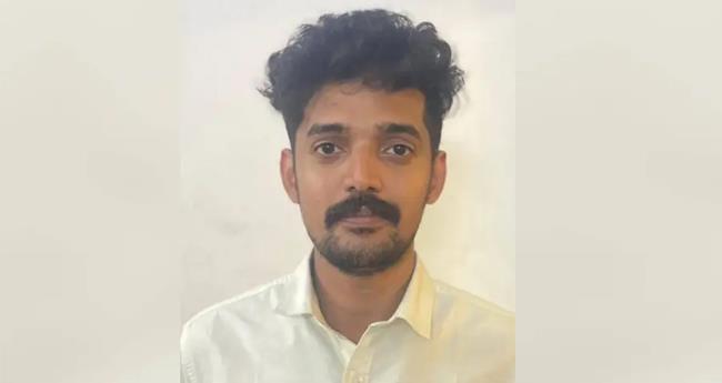 വി​മാ​ന​ത്താ​വ​ള​ത്തി​ൽ യു​വ​തി​യെ ആ​ക്ര​മി​ച്ച യു​വാ​വ് അ​റ​സ്റ്റി​ൽ