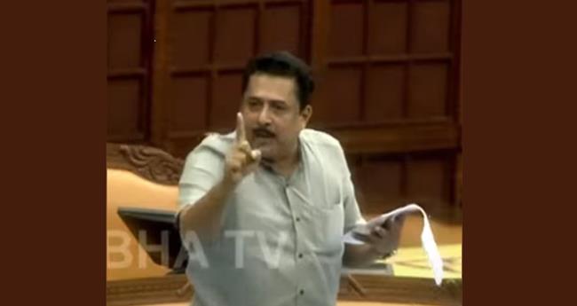 നെ​ന്മാ​റ ഇ​ര​ട്ട​ക്കൊ​ല​പാ​ത​കം; പോ​ലീ​സ് വീ​ഴ്ച സ​ഭ​യി​ല്‍ ഉ​ന്ന​യി​ച്ച് പ്ര​തി​പ​ക്ഷം
