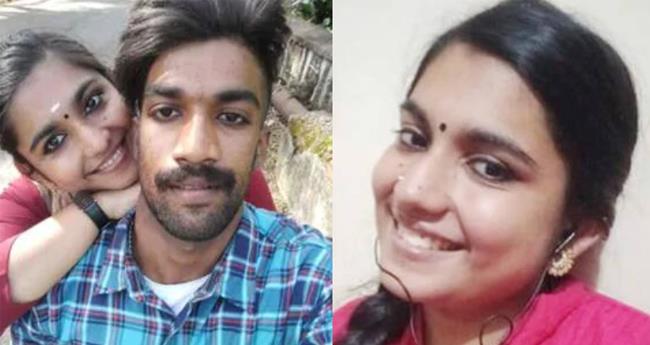 പാ​റ​ശാ​ല ഷാ​രോ​ണ്‍ വ​ധ​ക്കേ​സ്;  പ്രതികളെ കു​റ്റ​പ​ത്രം വാ​യി​ച്ചു കേ​ള്‍​പ്പി​ച്ചു