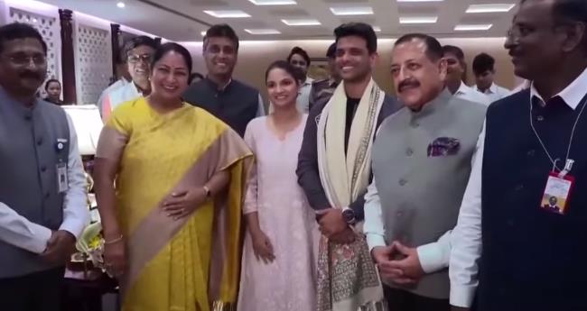 സ്വ​രാ​ജ്യ​ത്ത് തി​രി​ച്ചെ​ത്തി ശു​ഭാം​ശു ശു​ക്ല; വ​ൻ സ്വീ​ക​ര​ണം