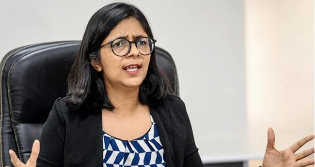 അ​തി​ഷി മ​ര്‍​ലേ​ന ഡ​മ്മി മു​ഖ്യ​മ​ന്ത്രി​യെ​ന്ന് സ്വാ​തി മ​ലി​വാ​ൾ; രാ​ജി ആ​വ​ശ്യ​പ്പെ​ട്ട് എ​എ​പി