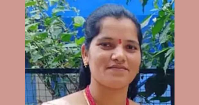 കാ​മു​ക​നൊ​പ്പം ജീ​വി​ക്കാ​ൻ യു​വ​തി മൂ​ന്നു മ​ക്ക​ളെ കൊ​ല​പ്പെ​ടു​ത്തി