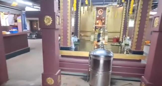 ഇ​ടു​ക്കി​യി​ല്‍ ക്ഷേ​ത്ര​ത്തി​ന്‍റെ കാ​ണി​ക്ക​വ​ഞ്ചി കു​ത്തി​തു​റ​ന്ന് മോ​ഷ​ണം