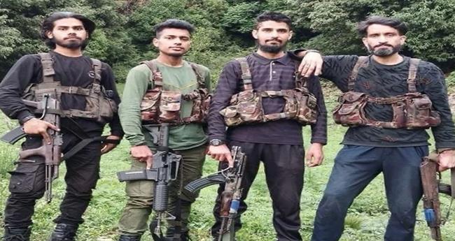 പ​ഹ​ല്‍​ഗാം ആ​ക്ര​മ​ണം; ഭീ​ക​ര​രെ കു​റി​ച്ച് വി​വ​രം ന​ല്‍​കു​ന്ന​വ​ര്‍​ക്ക് 20 ല​ക്ഷം പാ​രി​തോ​ഷി​കം പ്ര​ഖ്യാ​പി​ച്ചു
