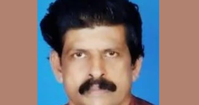 കോ​ഴി​ക്കോ​ട്ട് ബൈ​ക്ക് കാ​റു​മാ​യി കൂ​ട്ടി​യി​ടി​ച്ച് അ​പ​ക​ടം; വ​യോ​ധി​ക​ൻ മ​രി​ച്ചു