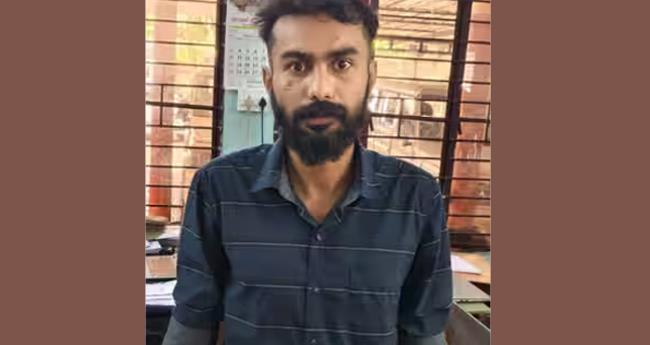 തൊ​ടു​പു​ഴ​യി​ൽ മൂ​ന്നു കി​ലോ ക​ഞ്ചാ​വു​മാ​യി യു​വാ​വ് പി​ടി​യി​ല്‍