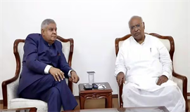ധൻകറുമായി കൂടിക്കാഴ്ച നടത്തി ഖാർഗെ