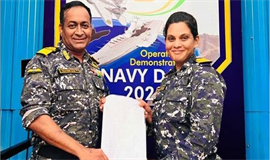 ചരിത്രം; യുദ്ധക്കപ്പലിൽ  വനിതാ കമാൻഡിംഗ് ഓഫീസർ