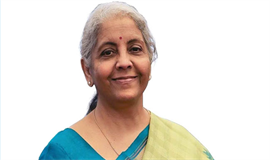 ശക്തരായ  വനിതകളിൽ  നിർമലയും