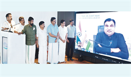 കാ​യ​ല്‍ ടൂ​റി​സ​ത്തി​ന് കൊ​ച്ചി​യി​ല്‍ അ​ന​ന്ത​സാ​ധ്യ​ത: കേ​ന്ദ്ര​മ​ന്ത്രി നി​തി​ന്‍ ഗ​ഡ്ക​രി