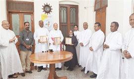 മദർ ഏലീശ്വായുടെ വാഴ്ത്തപ്പെട്ട പദവി: തപാൽ സ്റ്റാമ്പ് പ്രകാശനം ചെയ്തു