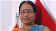 സി​പി​എം മു​ൻ എം​എ​ൽ​എ അ​യി​ഷ പോ​റ്റി കോ​ൺ​ഗ്ര​സ് വേ​ദി​യി​ൽ