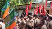 ഭാ​ര​താം​ബ ചി​ത്ര​വി​വാ​ദം; കൃ​ഷി​മ​ന്ത്രി​യു​ടെ വീ​ടി​ന് മു​ന്നി​ല്‍ പൂ​ജ ന​ട​ത്തി ബി​ജെ​പി പ്ര​തി​ഷേ​ധം