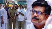 റോ​ഡ് ഉ​ദ്ഘാ​ട​നം ചെ​യ്ത ട്രാ​ഫി​ക് എ​സ്‌​ഐ​ക്ക് സ​സ്‌​പെ​ന്‍​ഷ​ന്‍: രാ​ഷ്‌​ട്രീ​യ പ​ക​പോ​ക്ക​ലെ​ന്ന്  മാ​ത്യു കു​ഴ​ല്‍​നാ​ട​ന്‍ എം​എ​ല്‍​എ