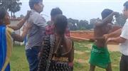 വി​ദ്യാ​ർ​ഥി​യെ അ​ടി​ച്ച അ​ധ്യാ​പ​ക​നെ സ്കൂ​ളി​ൽ ക​യ​റി ത​ല്ലി മാ​താ​പി​താ​ക്ക​ൾ; ര​ക്ഷി​ക്കാ​നെ​ത്തി​യവ​ർ​ക്കും മ​ർ​ദ​നം