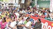 ആ​ശാ വ​ർ​ക്ക​ർ​മാ​രു​ടെ ക്ലി​ഫ് ഹൗ​സ് മാ​ർ​ച്ച് ഇ​ന്ന്