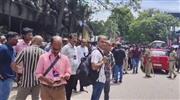 യു​വാ​വ് തോ​ക്കു​മാ​യെ​ത്തി; നി​രീ​ശ്വ​ര​വാ​ദി കൂ​ട്ടാ​യ്മ എ​സ​ന്‍​സ് നി​ര്‍​ത്തി​വെ​ച്ചു
