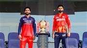 ക​ലാ​ശ​പ്പോ​രി​ൽ ടോ​സ് ജ​യി​ച്ച് പ​ഞ്ചാ​ബ്; ആ​ര്‍​സി​ബി​ക്ക് ബാ​റ്റിം​ഗ്