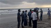 തി​ര​യി​ൽ​പ്പെ​ട്ടു; ര​ണ്ടു യു​വാ​ക്ക​ളെ കാ​ണാ​താ​യി