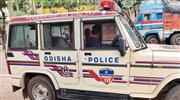 ക​ല്യാ​ണ​വീ​ട്ടി​ൽ നി​ന്ന് പെ​ൺ​കു​ട്ടി​ക​ളെ ത​ട്ടി​ക്കൊ​ണ്ടു​പോ​യി പീ​ഡി​പ്പി​ച്ചു; പ്ര​തി​ക​ൾ പി​ടി​യി​ൽ