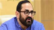ശ​ബ​രി​മ​ല സ്വ​ർ​ണ​പ്പാ​ളി വി​വാ​ദം; ഗ​വ​ർ​ണ​റെ ക​ണ്ട് ബി​ജെ​പി നേ​താ​ക്ക​ൾ