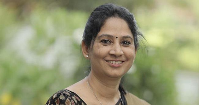 ഉ​ദ്ഘാ​ട​ന​ത്തി​ന് വ​രു​ന്ന​ത് ഉ​ടു​പ്പി​ടാ​ത്ത സി​നി​മ താ​ര​ങ്ങ​ള്‍: യു. ​പ്ര​തി​ഭ