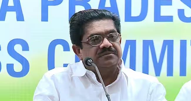 അ​ന്‍​വ​ര്‍ വി​ല​പേ​ശ​ലു​മാ​യി വ​രു​ന്ന​ത് ന​ല്ല ല​ക്ഷ​ണ​മ​ല്ല: വി.​എം.​സു​ധീ​ര​ന്‍