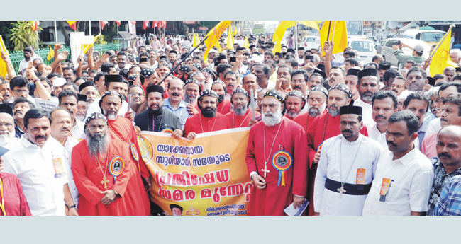 സ​മ​രം അ​വ​സാ​നി​പ്പി​ക്കാ​ൻ സ​ർ​ക്കാ​ർ മു​ൻകൈ എ​ടു​ക്ക​ണം: ജോ​സ​ഫ് മാ​ർ ഗ്രി​ഗോ​റി​യോ​സ് മെ​ത്രാ​പ്പോ​ലീ​ത്ത