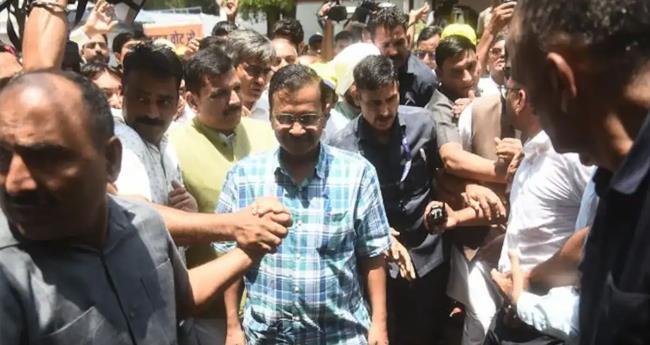ബി​ജെ​പി ആ​സ്ഥാ​ന​ത്തേ​യ്ക്ക് പ്ര​തി​ഷേ​ധം; എ​എ​പി നേ​താ​ക്ക​ൾ​ക്കെ​തി​രെ കേ​സ്