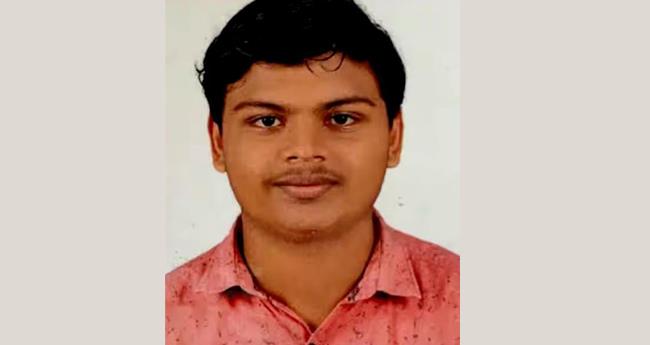 ബ​സും ബൈ​ക്കും കൂ​ട്ടി​യി​ച്ച് വി​ദ്യാ​ർ​ഥി മ​രി​ച്ചു