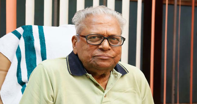 വി​എ​സി​ന്‍റെ  ആ​രോ​ഗ്യ​നി​ല  മാ​റ്റ​മി​ല്ലാ​തെ  തു​ട​രു​ന്നു