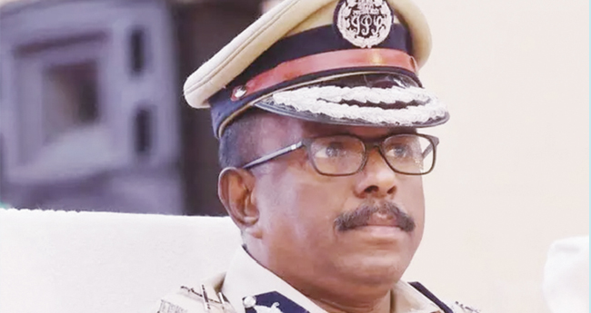 എ​ഡി​ജി​പി​ക്കെ​തി​രാ​യ ഹ​ർ​ജിയിൽ അ​ന്വേ​ഷ​ണം പൂ​ർ​ത്തി​യാ​ക്കാ​ൻ സ​മ​യം ആ​വ​ശ്യ​പ്പെ​ട്ട് വി​ജില​ൻ​സ്