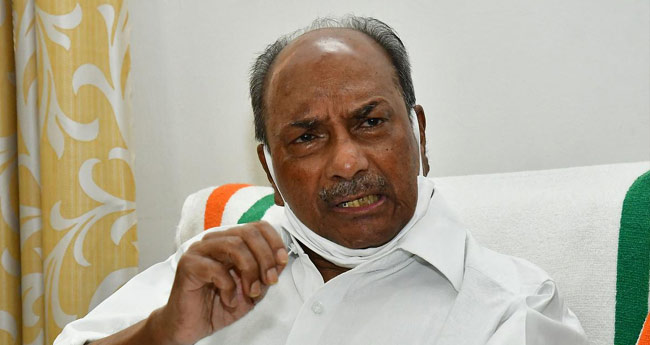 ഭീ​ക​ര​ര്‍​ക്കെ​തി​രാ​യ നീ​ക്ക​ത്തി​ൽ രാജ്യം ഒ​റ്റ​ക്കെ​ട്ടെ​ന്ന് എ.​കെ. ആ​ന്‍റ​ണി