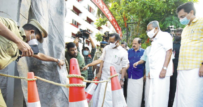 എ​കെ​ജി സെ​ന്‍റ​ർ ആ​ക്ര​മ​ണം:  പ്ര​തിയുടെ സ്കൂ​ട്ട​ർ ന​ന്പ​ർ ക​ണ്ടെ​ത്തി