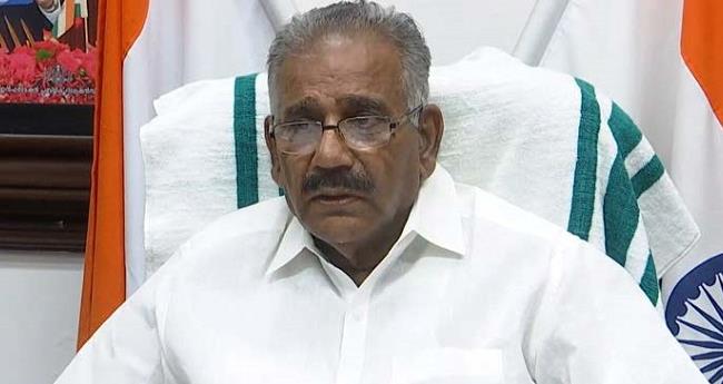 നാ​ട്ടി​ൽ ഇ​റ​ങ്ങു​ന്ന വ​ന്യ​ജീ​വി​ക​ളെ വെ​ടി​വെ​ച്ചു​കൊ​ല്ലു​മെ​ന്ന് ച​ക്കി​ട്ട​പ്പാ​റ പ​ഞ്ചാ​യ​ത്ത്; വി​മ​ർ​ശി​ച്ച് മ​ന്ത്രി എ.​കെ.ശ​ശീ​ന്ദ്ര​ന്‍