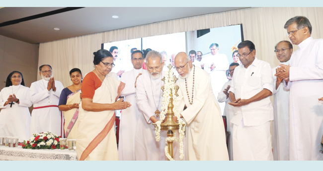മെഡിക്കല്‍ മിഷന്‍ സന്യാസിനി സമൂഹം ആതുരസേവനത്തിന്‍റെ അനുകരണീയ മാതൃക: കര്‍ദിനാള്‍ മാര്‍ ജോര്‍ജ് ആലഞ്ചേരി