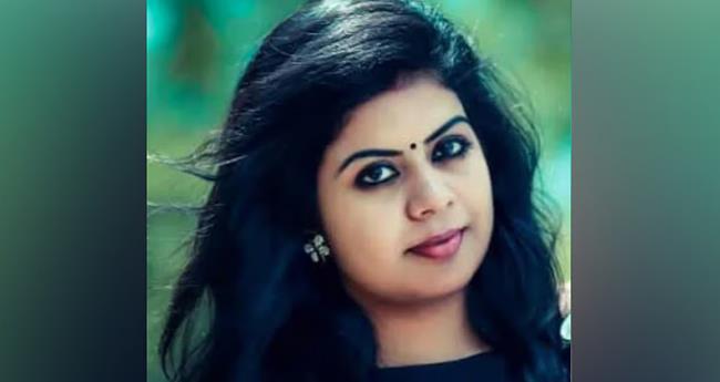 മൈ​സൂ​രു​വി​ൽ വാ​ഹ​നാ​പ​ക​ടം; ചി​കി​ത്സ​യി​ലി​രു​ന്ന മ​ല​യാ​ളി നൃ​ത്ത​അ​ധ്യാ​പി​ക മ​രി​ച്ചു