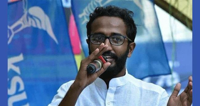 മ​ല​ബാ​റി​ലെ പ്ല​സ് വ​ണ്‍ സീ​റ്റ് ക്ഷാ​മം: കെ​എ​സ്‌​യു പ്ര​തി​ഷേ​ധ​ത്തി​ലേ​ക്ക്