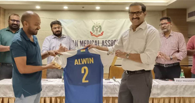 ലോക മെ​ഡി​ക്ക​ല്‍ ഗെ​യിം​സ്: ഇ​ന്ത്യ​ക്കാ​യി മ​ല​യാ​ളി ഡോ​ക്‌ട​ര്‍ ട്രാ​ക്കി​ലി​റ​ങ്ങും