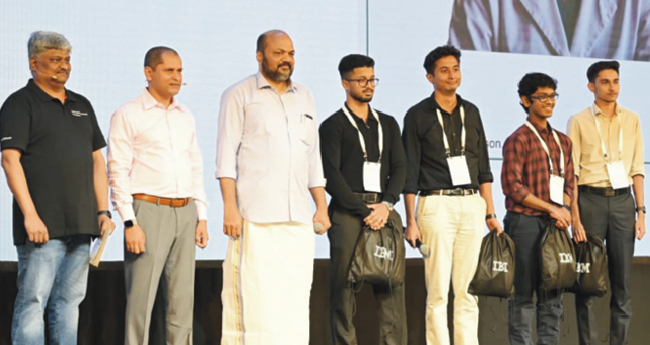 ജെൻ എഐ കോൺക്ലേവ് : ഹാക്കത്തോണിൽ ഒന്നാം സ്ഥാനം  അമൽജ്യോതിക്ക്‌
