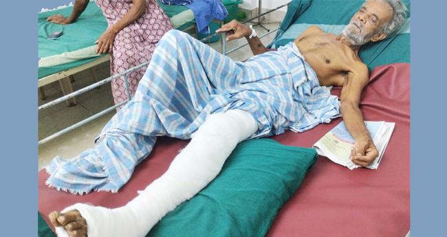 പ​യ്യ​ന്നൂ​രി​ൽ ഗൃ​ഹ​നാ​ഥ​ന്‍റെ കാ​ല്‍ അ​ടി​ച്ചു ത​ക​ര്‍​ത്തു; മ​ക​നെ​തി​രേ കേ​സ്