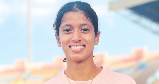 അ​​ട്ടി​​മ​​റി​​ച്ച് അ​​നാ​​മി​​ക: സ്വ​​ർ​​ണ നേ​​ട്ടം