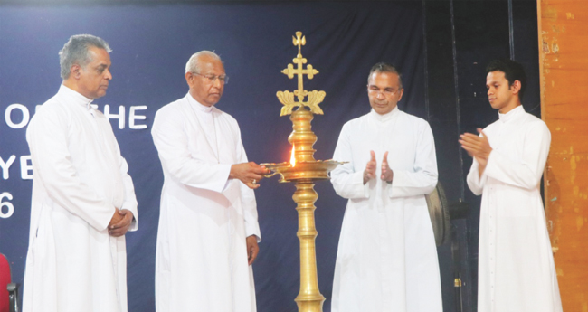 വൈദികർ വിശ്വസ്തതയുടെ മനുഷ്യരായിരിക്കണം:  മാർ ആൻഡ്രൂസ് താഴത്ത്
