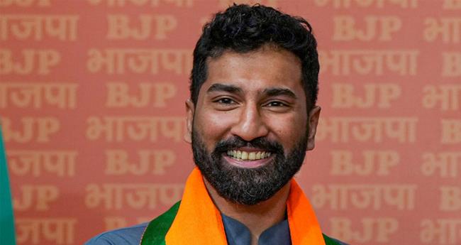 ഡ​ൽ​ഹി​യി​ലെ ഫ​ലം കേ​ര​ള​ത്തി​നു​ള്ള സ​ന്ദേ​ശം; ജ​ന​ങ്ങ​ൾ​ക്ക് ഡ​ബി​ൾ എ​ഞ്ചി​ൻ സ​ർ​ക്കാ​ർ വേ​ണം: അ​നി​ൽ ആ​ന്‍റ​ണി