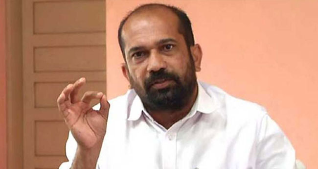 എം.​കെ. ക​ണ്ണ​ന് അ​നി​ൽ അ​ക്ക​ര​യു​ടെ  വ​ക്കീ​ൽ നോ​ട്ടീ​സ്