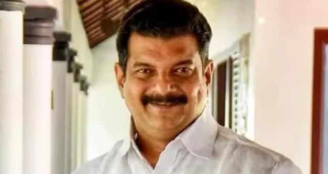 ഏ​റ​നാ​ട് സീ​റ്റ് 25 ല​ക്ഷം രൂ​പ​യ്ക്ക് സി​പി​ഐ മു​സ്‌​ലീം ലീ​ഗി​ന് വി​റ്റു: പി.​വി.​അ​ൻ​വ​ർ